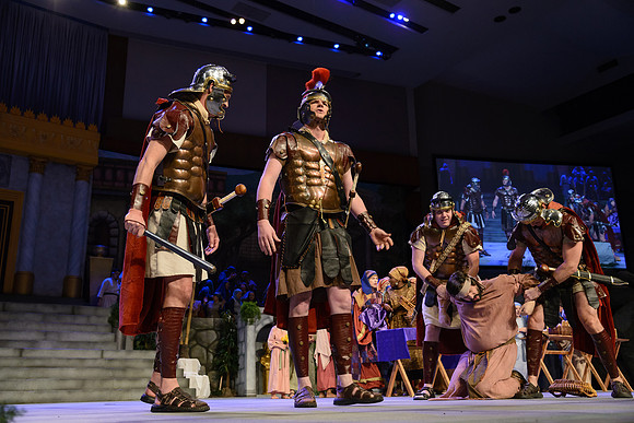 PassionPlay_082