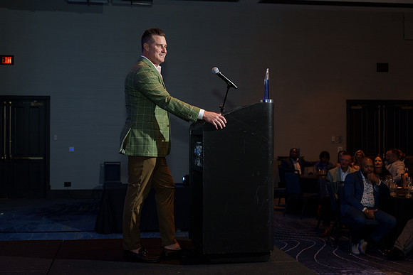 Cintas-Summit_208